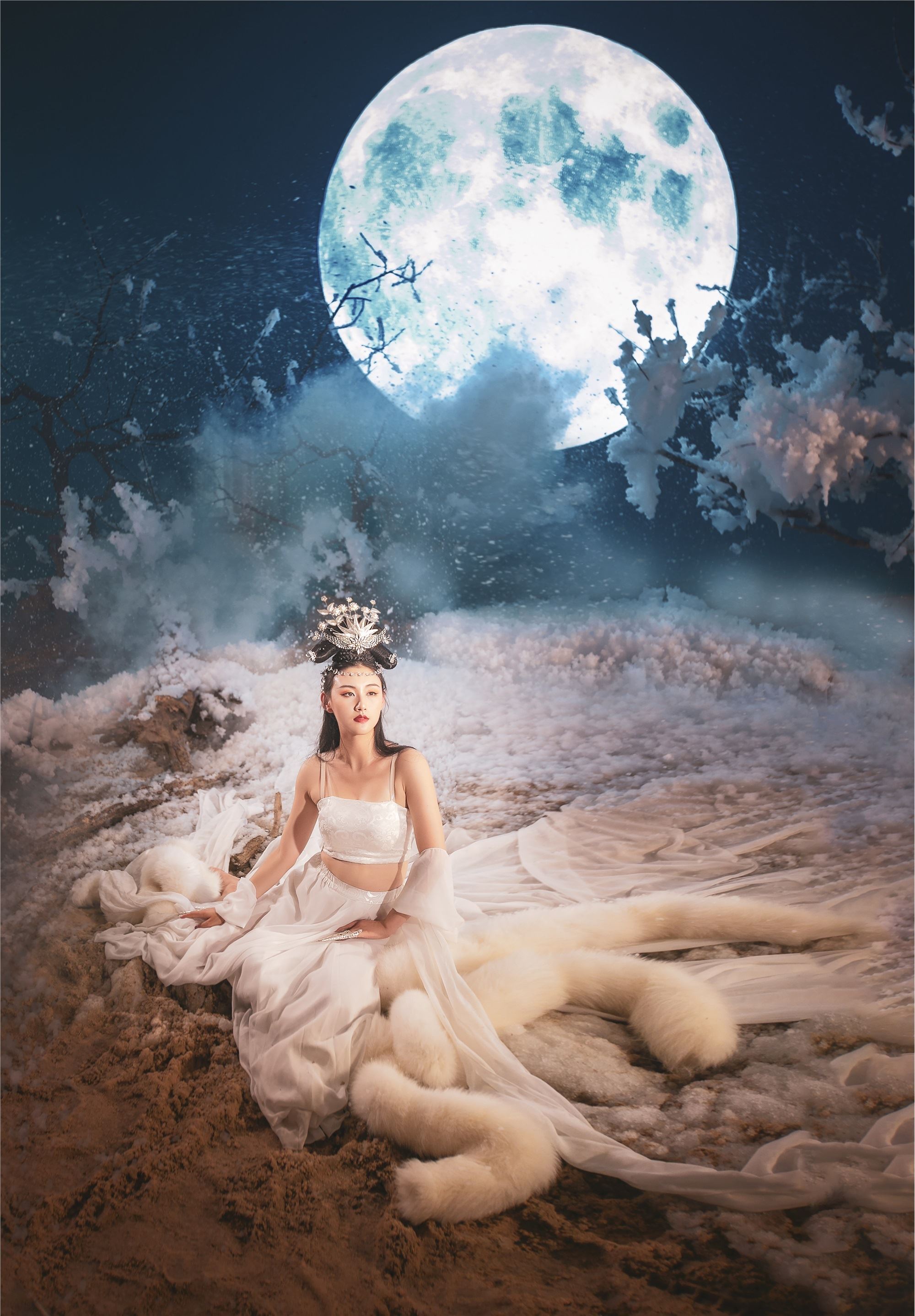 YITUYU 艺图语 2021.07.21 九尾白狐 刺猬&惠子